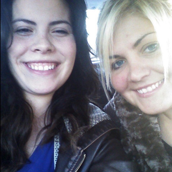 Poshmark Ambassador II | Heart & Hustle Winner | Top-Rated Seller | Fast Shipper - Picture 9 of 17